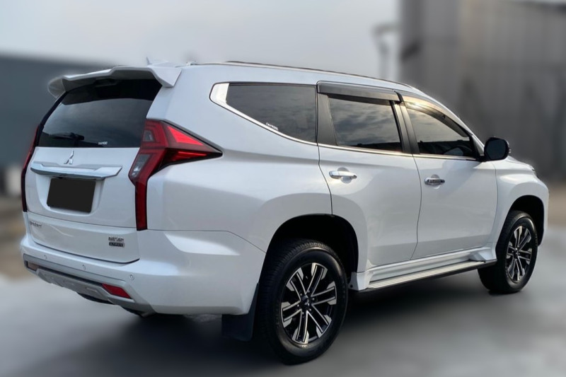 Mobil Bekas Mitsubishi Pajero Sport Dakar Ultimate 4x2 A/T 2022