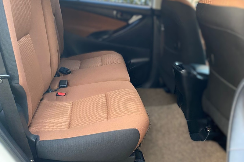 Mobil Bekas Toyota Innova G M/T 2018