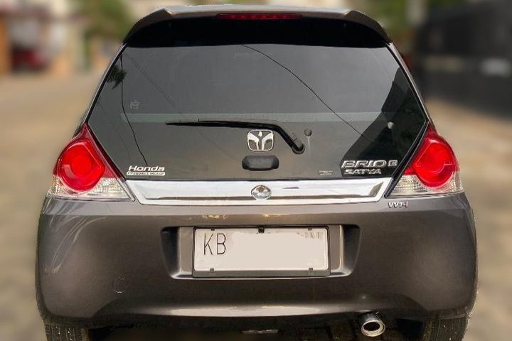 Mobil Bekas Honda Brio Satya E A/T 2018